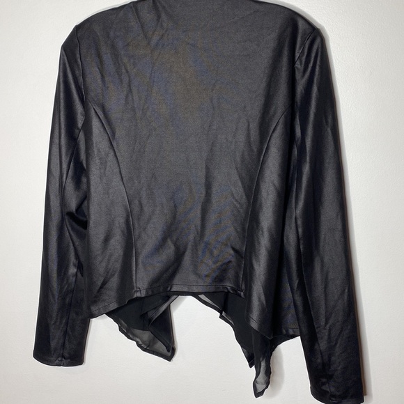 Armani Exchange vest size medium - Picture 8 of 8